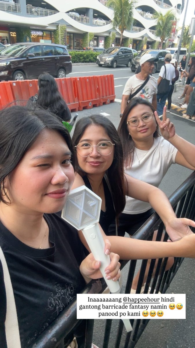 Kikersninenerss's tweet photo. @pulpliveworld @happeehour @Vernon_Go 🥹🥹🥹 hindi po gantong barricade ang fantasy namin 😅🥲 https://t.co/I0SxgiDyJf