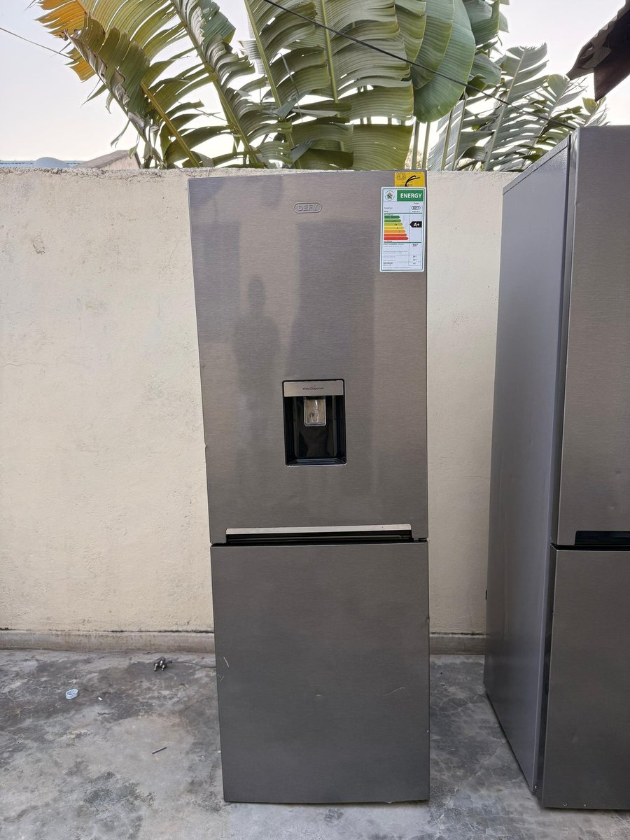 Ghizo721's tweet photo. 320L defy fridge used for less than 10 months
1.850M only 
Chileka, Blantyre. https://t.co/OnttDdMsor