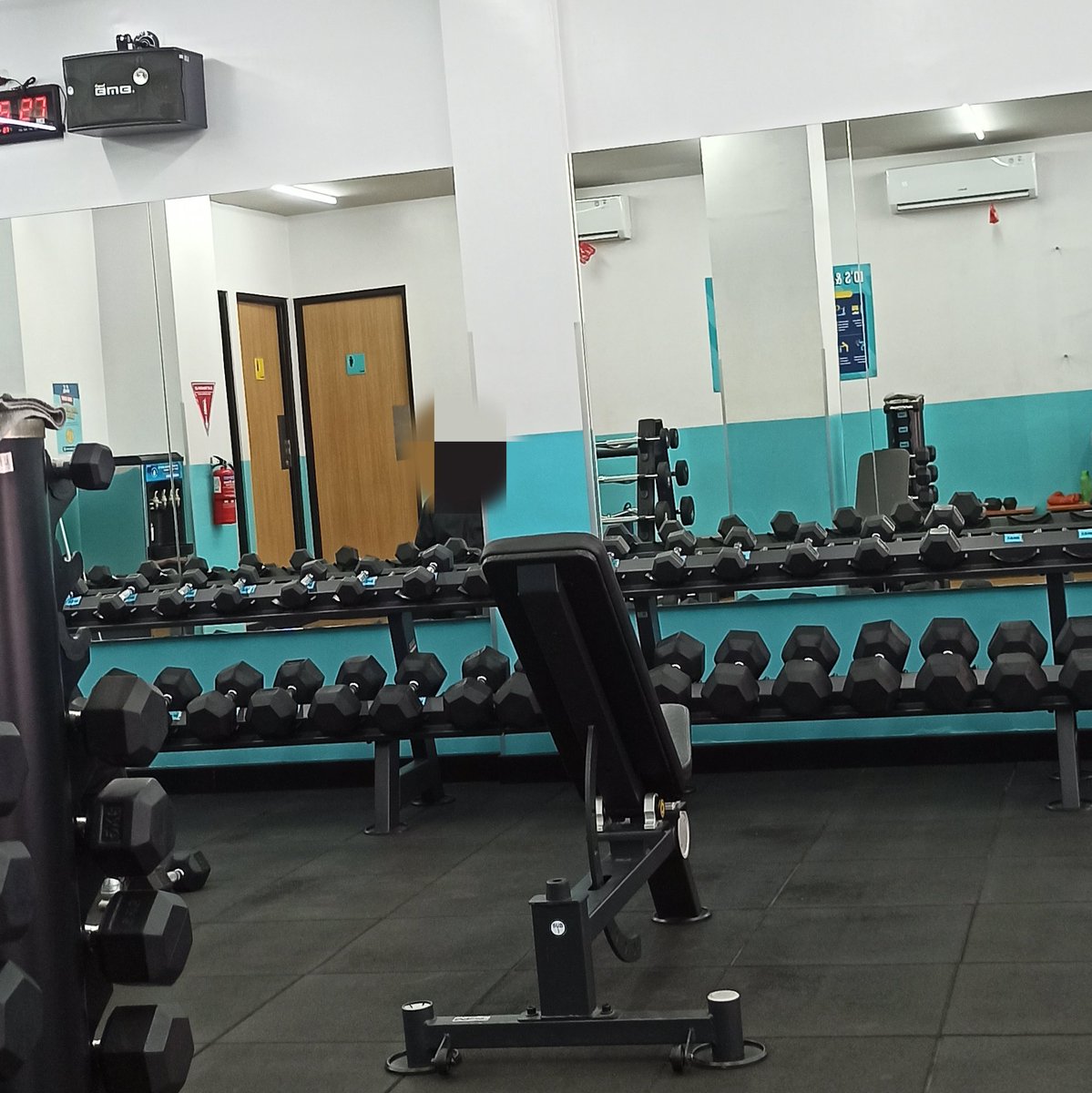 reedonesq's tweet photo. udah pada nge gym belum gaes? https://t.co/Z6N50n1S9t