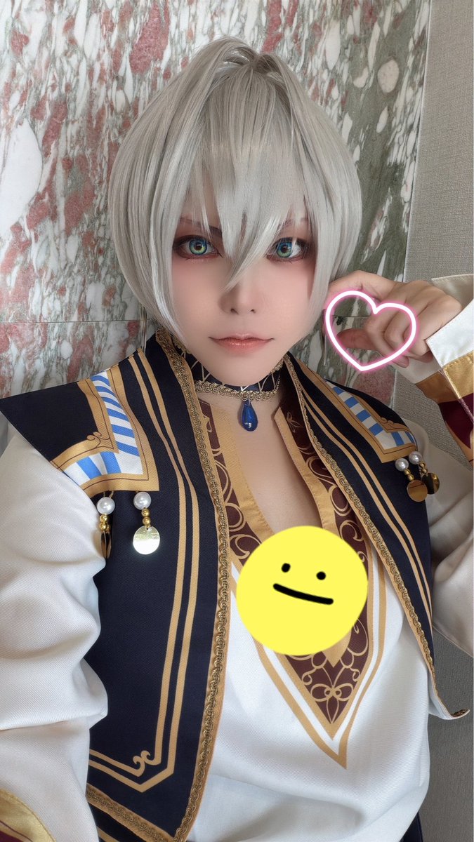 moncopanpan's tweet photo. #コスレヴィ

今日はせつから通常衣装かりてやっとるよ！
鍛え抜かれた大胸筋（🌱）がチラチラする← https://t.co/sY4PnFFsvz