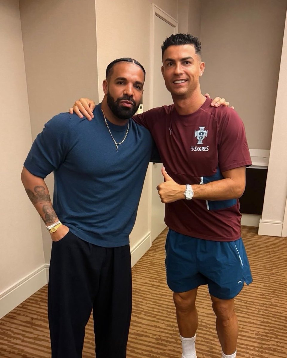 WorldCupXtraa's tweet photo. Drake X Cristiano Ronaldo! https://t.co/wTz97BFFFy