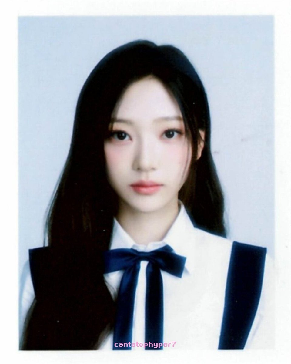 siru_catt's tweet photo. 이때 Stella(김다현)  이라는분
음기 🆙🆙 이고 너무제스타일인데 
포하츠클럽다시판매하는거 어떤지…? https://t.co/COZqGkKTu7