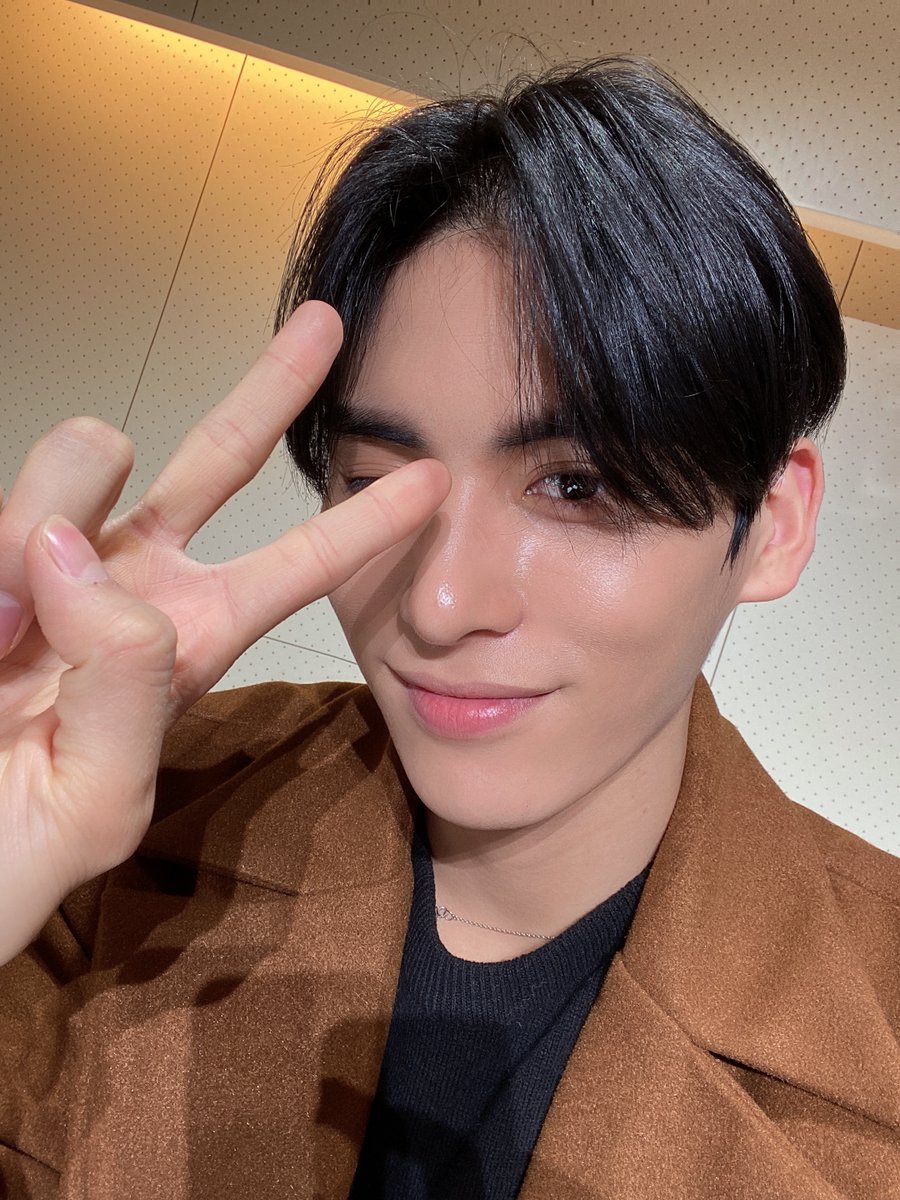halu_day0303's tweet photo. 260704

항상태양이편💚.
D-425

#SF9 #에스에프나인 #유태양 #YOOTAEYANG https://t.co/VScsHpPA5U