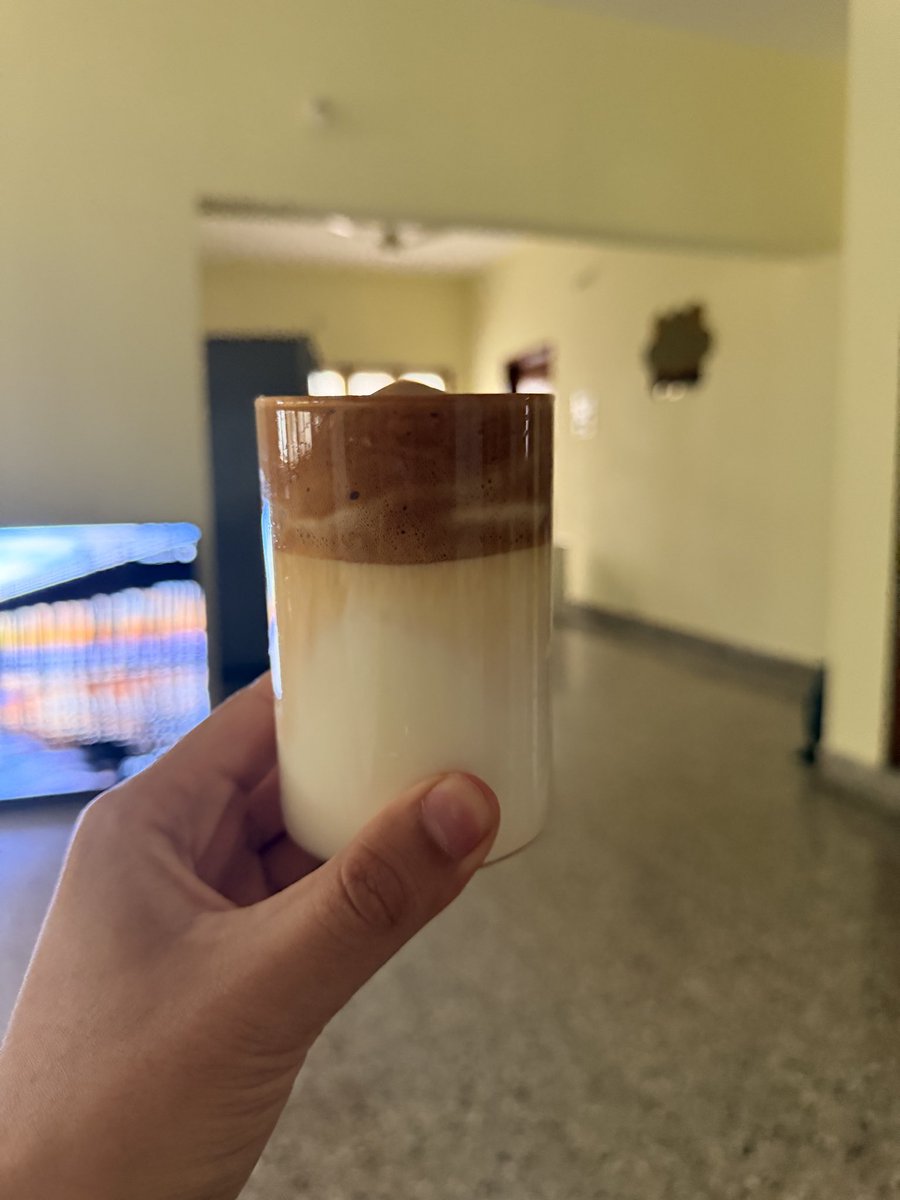 ShachiGambhir's tweet photo. Made some cinnamon honey latte today. Tasted better than a 400 rupee coffee in some average café. https://t.co/Map4G5zjbZ
