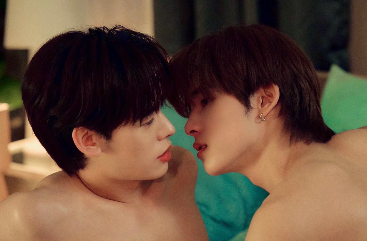 hubboyslove's tweet photo. CEO da DMD confirma que a versão de ‘Duang With You’ que chegará a Netflix possui algumas mudanças e adições.

“Todos precisam assistir desde o EP1. Vocês irão notar algumas pequenas mudanças em algumas cenas. Houve alguns ajustes e adições. O que mudou? Assistam para descobrir”. https://t.co/3hRVpuPTgF