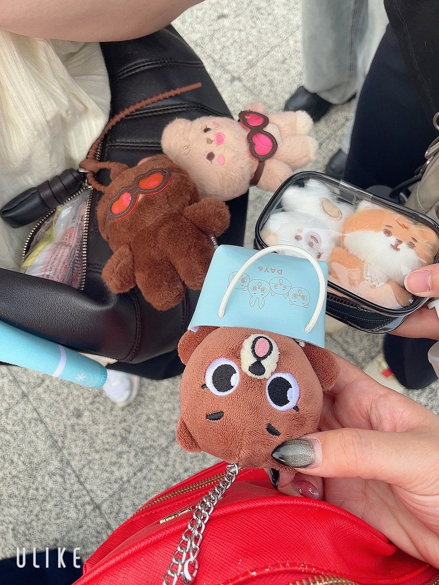 jodoryuchan's tweet photo. 韓国のmydayがみんな優しくて
1人で来てることを伝えたら公演中も一緒に居てくれて
終わってからも電車乗れる？大丈夫？って😢
別れてからもインスタで今日楽しかったね、ホテル着いた？ここご飯美味しいよ！って連絡くれてる😭
ほんとみなの人生って人に恵まれてる😭 https://t.co/LhirGzIrgP