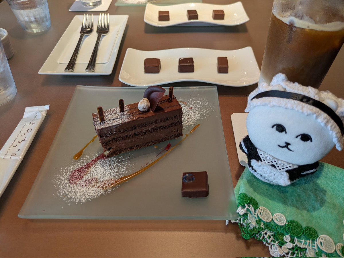 mitarashi1004's tweet photo. 大好きなチョコやさん https://t.co/JhCefpQQzT