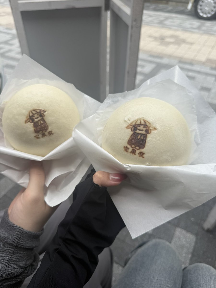 sancha0713's tweet photo. ひたすら食べ歩き🏃‍♀️ https://t.co/Zd8PhsUOjF