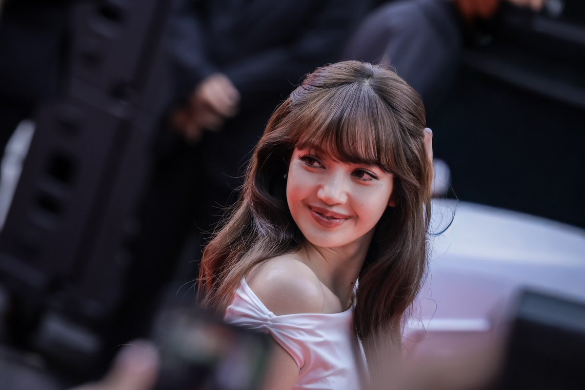 CpnLife's tweet photo. ใครเรียกคะ 😉

LISA ULTIMUNE STUDIO BKK
#LISAwithULTIMUNE #LISAxSHISEIDO #ULTIMUNESTUDIOatCENTRALWORLD #ShiseidoThailand #CentralPattana https://t.co/LNeX5Oa8I5