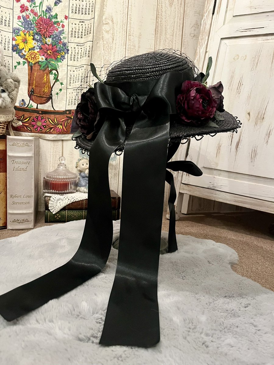comyu_tokyo's tweet photo. Sのリボンさんより新商品が多数入荷しました👒

ローズやネットでデザインされた
特別感のある豪華なクラシカルハットから
ガーリーなリボン付きカンカン帽など、
かわいい世界観のサマーハットが揃っています🎀🎀🕊️

@rosalita_a https://t.co/WteuEiamhd
