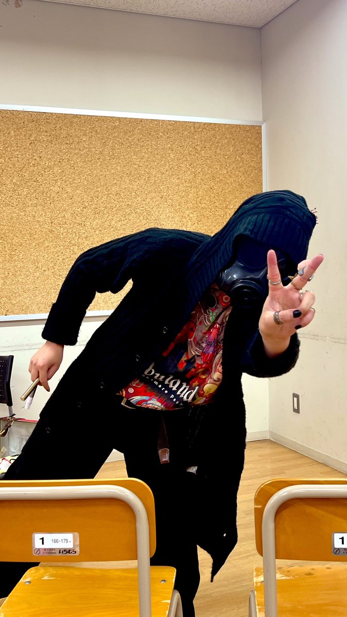 RouTo_dovob's tweet photo. #ライブペイントフェスSapporo
見て……います……✌(´>ω<｀)✌ https://t.co/mp9PCY9OSh