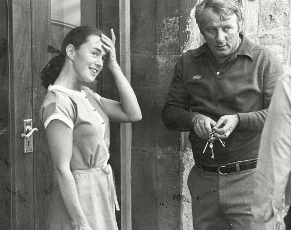 Unitedfans2023's tweet photo. Tommy Docherty was sacked by Manchester United on this day in 1977 after having an affair with Mary Brown, the wife of the clubโs physiotherapist.
Tommy and Mary remained together until Tommy's death in 2020.
#MUFC #TommyDocherty https://t.co/r5Ku0gprRw
