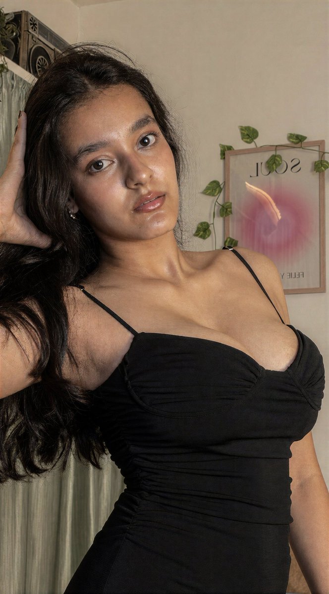 ActressStan_X's tweet photo. She is  just 18 years old 🥵

Subhashree Sahu Hottest Thread 🧵 https://t.co/WdHtB8fRt3