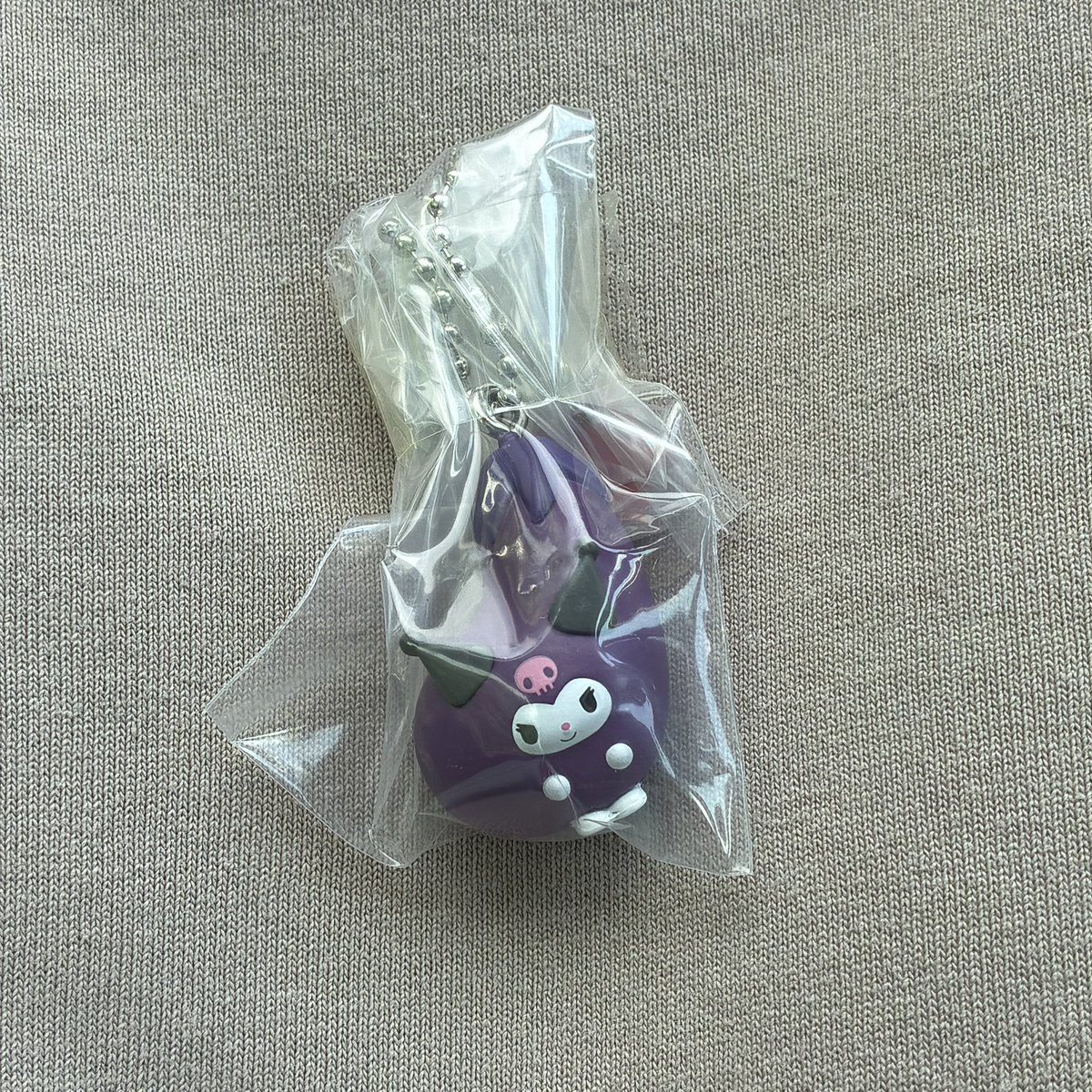 prkrprkr777's tweet photo. サンリオキャラクターズ ベジタブルビスケット チャーム 交換

譲▶︎クロミ
求▶︎キティ >>> プリン

郵送での交換希望です📮

お気軽にお声がけください。
よろしくお願いします。 https://t.co/wx4zBKUCsB