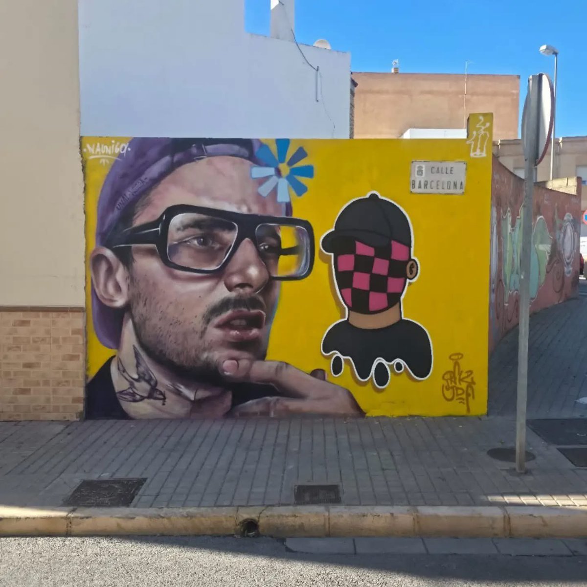 captainaedea's tweet photo. Visto en El Ejido @rickyedit https://t.co/jKPJ1oWYVv