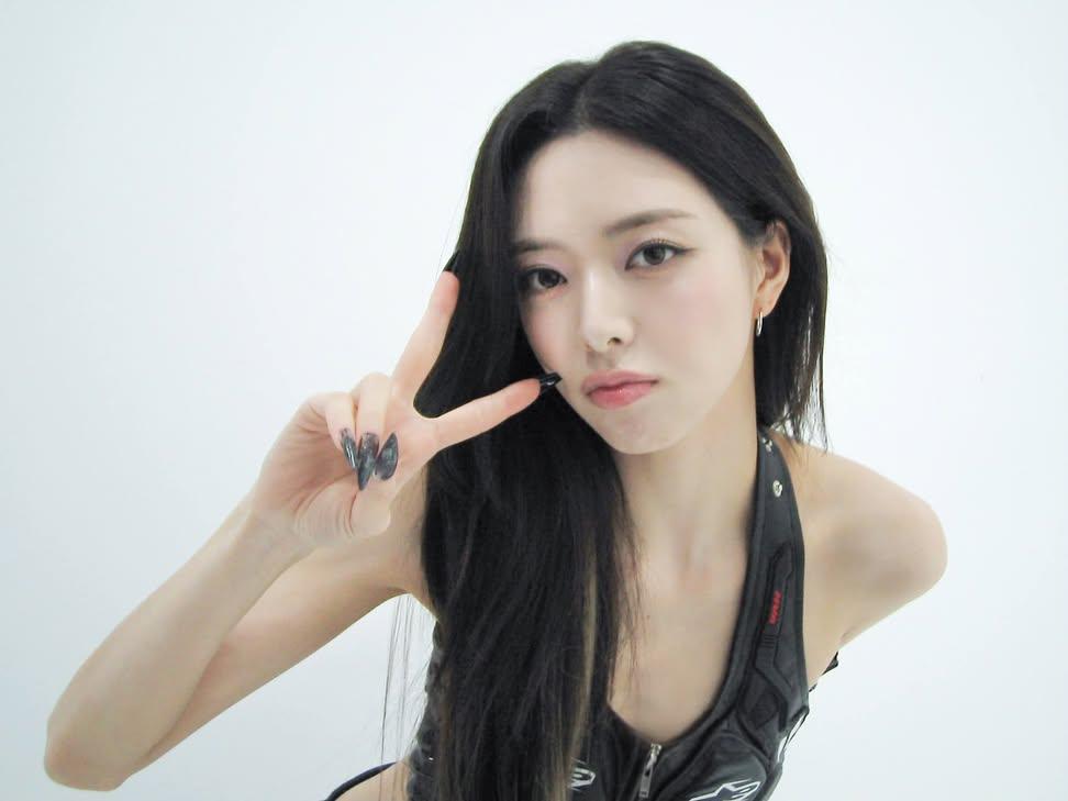 yuuunayaa's tweet photo. 아 너무예뻐어어!!!!! https://t.co/SOHtcYpfhI