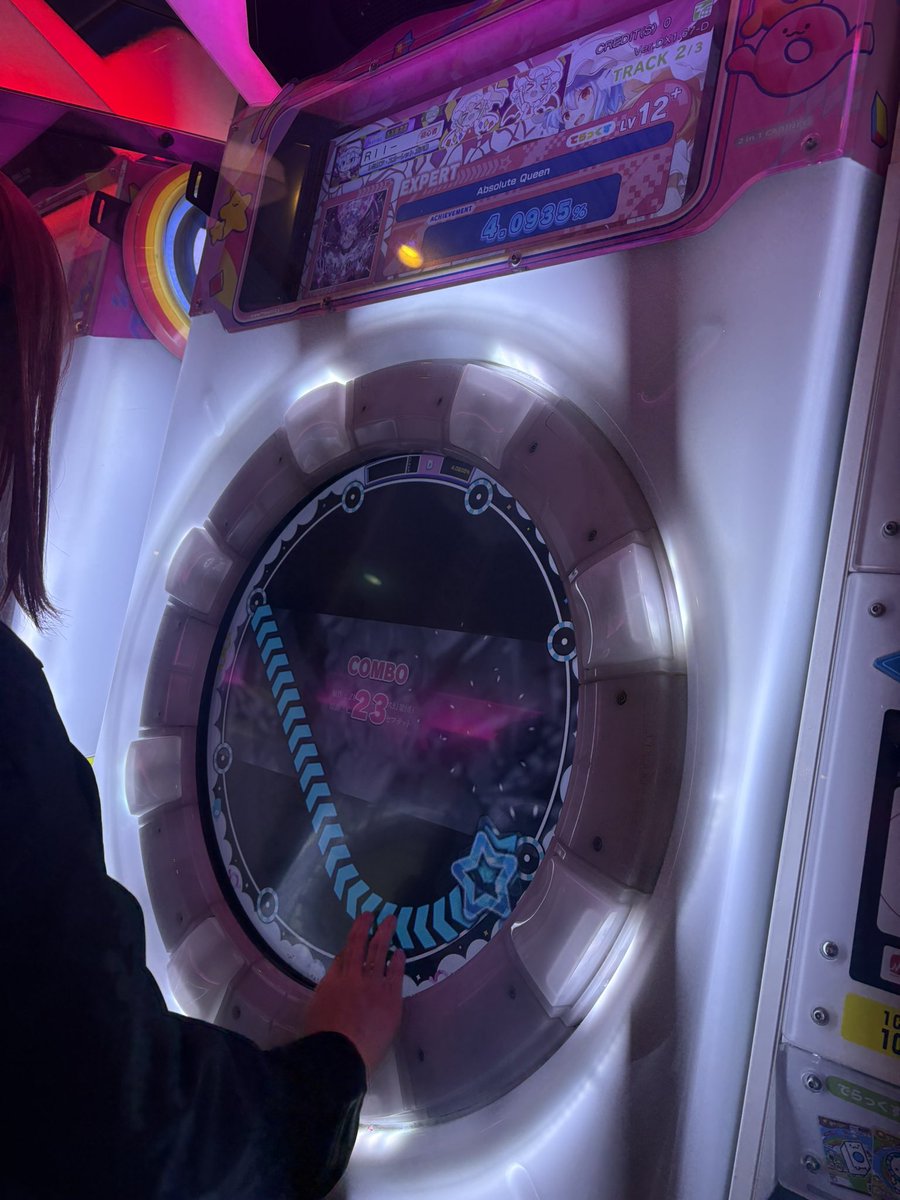 18_Nnyu's tweet photo. まきまとでーとなう。
レミリアだけで誰か分かっちまうなぁ。 https://t.co/9NvqBkre8m