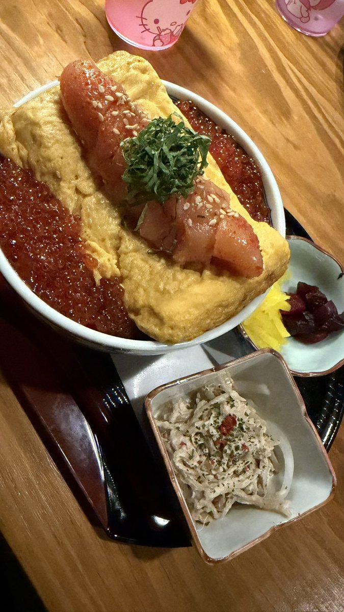 tomozotom's tweet photo. 明太いくらたまご焼き丼
美味しくいただきました。 https://t.co/xOPeDMZINQ