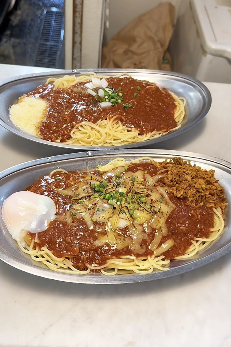 salty_gourmets's tweet photo. 500gのミートパスタが380円と格安

📍アッパーカット　高田馬場 https://t.co/D80FR74Y0M