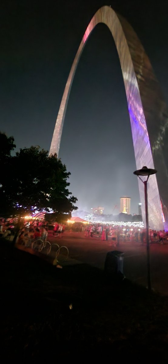 crawdad_subway's tweet photo. Fireworks, Drones, Ludacris &amp; $UFD under the arch tonight

Summer nights- happy 4th https://t.co/cwzS6lSBXW