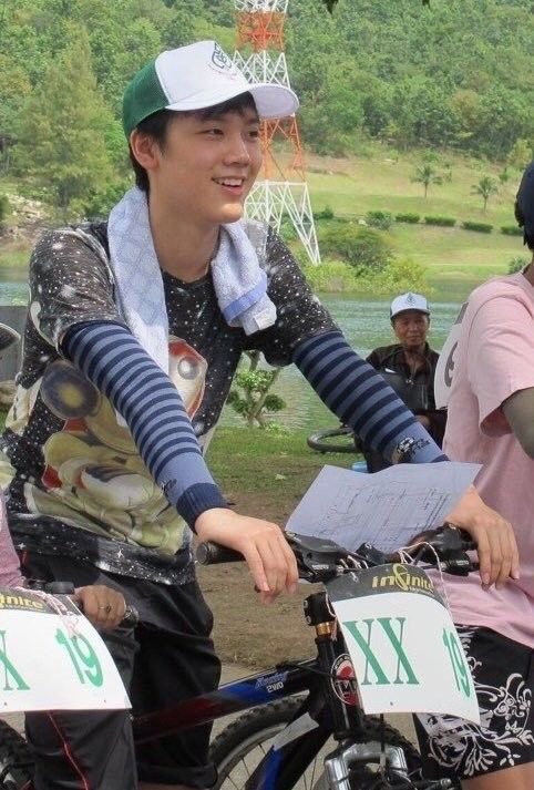 bemy10velyjay's tweet photo. จักรยาน                                   จักรยาน
Lv. 10 🚲                                 Lv. 1001 🚲 https://t.co/ONtF1cR15g