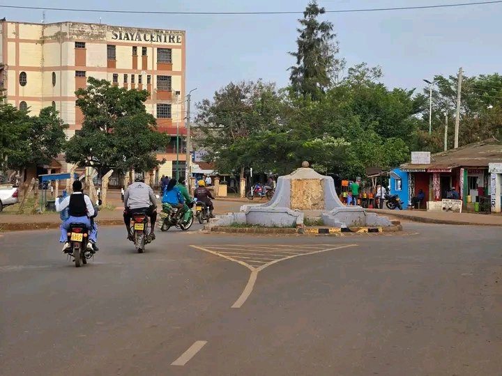 OkothKopondo's tweet photo. Siaya CBD where headwater of Fujo sits https://t.co/VoWBmIunDD