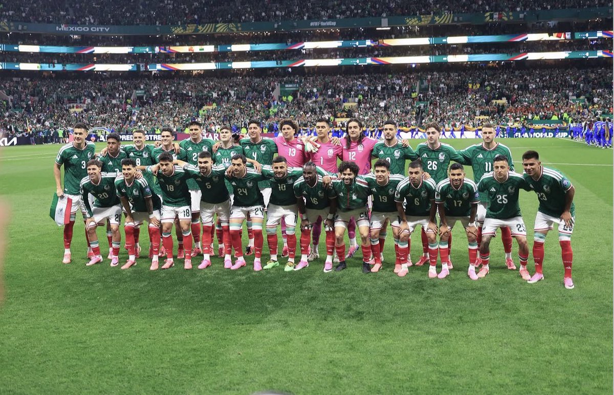 bguti1101's tweet photo. - Brian en instagram

Cada partido con esta camiseta es un honor y un orgullo. 🇲🇽 El domingo sera otra gran batalla por delante! 💚🤍❤️ Todos juntos https://t.co/ljn237343w