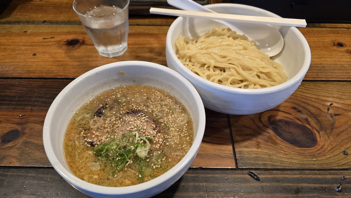 f3675rc2017's tweet photo. 打ちっぱなし練習からのつけ麺 https://t.co/QwNprzmufq