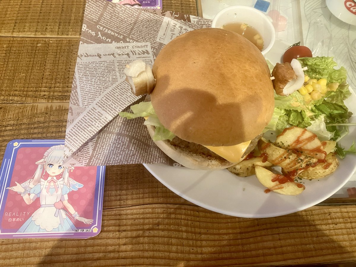urojitsu's tweet photo. フード☕️🥞🍔、パンケーキが美味いけどヘヴィ級だった。朝飯抜きでもしんどかった。歳か https://t.co/FoKtbDFcxR