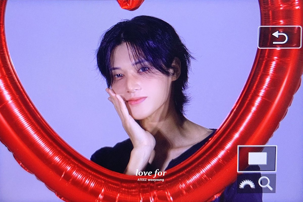 luv4_1126's tweet photo. 260704 🐈‍⬛😻🖤😽

#우영 #정우영 #에이티즈 #ATEEZ #wooyoung https://t.co/fhJJDd0D1P