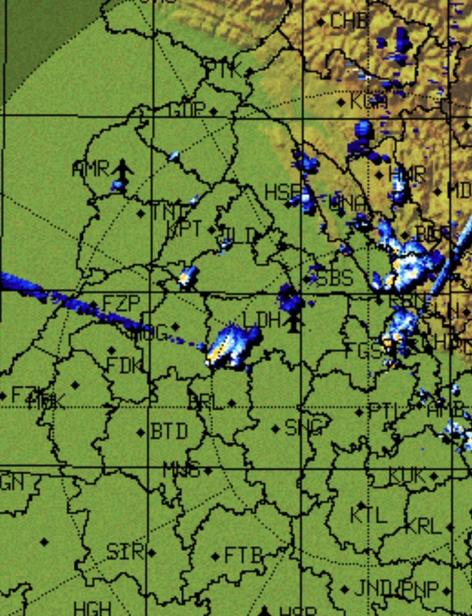 MosamPanjabDa's tweet photo. #Nowcast #Weather Fresh cloud formation will bring isolated rain and thunderstorm activity to Ludhiana, Amritsar, Ambala, Chandigarh, Mohali, Ropar, Hoshiarpur, Jalandhar, Moga, and Barnala. There's a chance of isolated rain and thunderstorms this afternoon in Punjab, Haryana. https://t.co/iex3Du7oGa