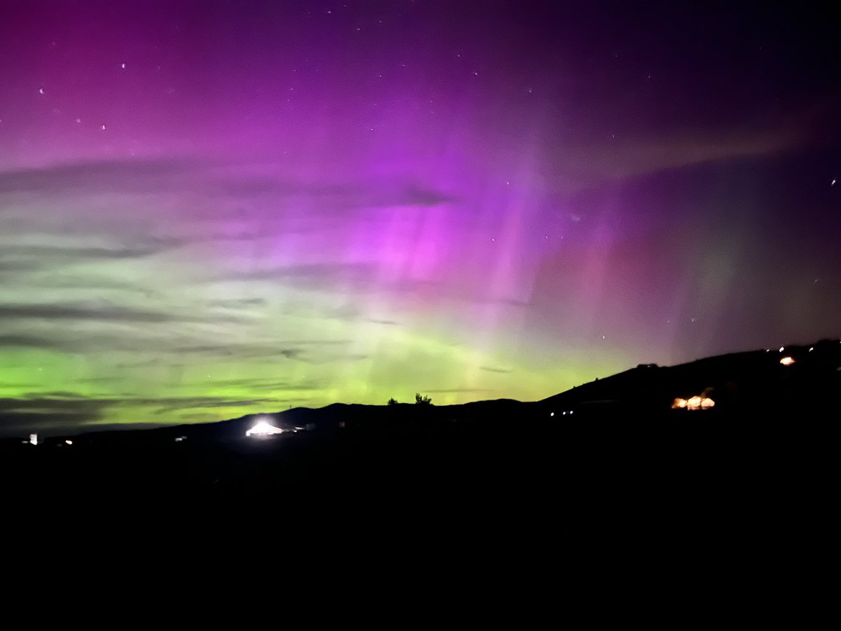 pirate_mouse's tweet photo. Amazing night photos. Taken in the Corvallis Hills, NE of Corvallis. @NWSMissoula https://t.co/pdpVvsyAEl