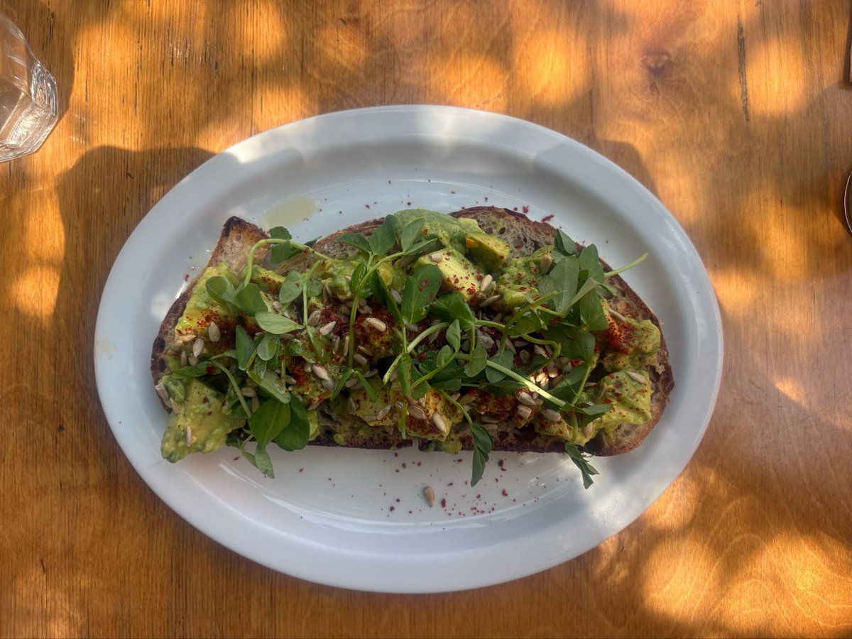 nila_eats's tweet photo. Cafe telegrama bunny toast https://t.co/aItCCZz3MF