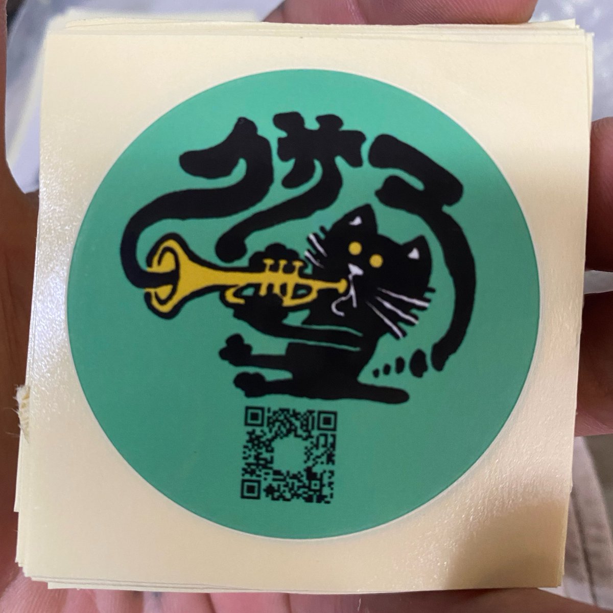 こちらのトランペット猫も可愛い