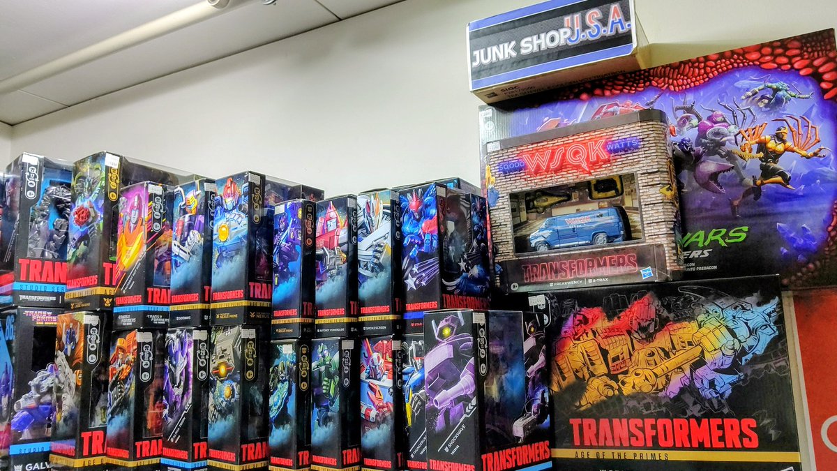 User334555735's tweet photo. #Transformers
#siege
#shatteredglass
#legacy
#studioseries
#RiseOfTheBeasts
#buzzworthy
#generationselect
#diaclone
#TransformersOne
#ageoftheprimes
お店開けさせて頂いております🙏😌
新入荷・再入荷させて頂いております🙏😌
次ページ↓より商品を記載致します https://t.co/mz5AEbRKHR