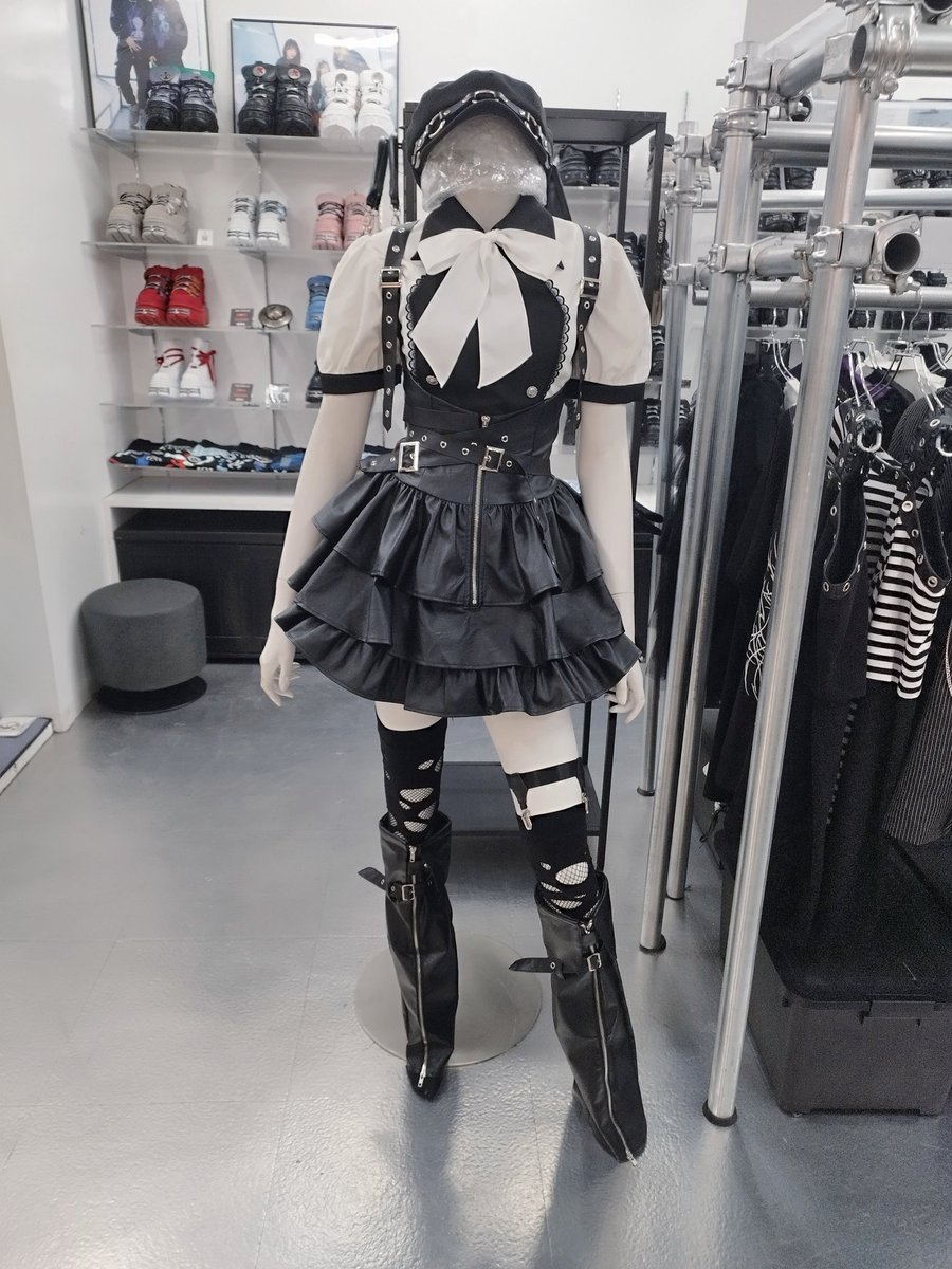 Qooza レザースカート こんにちは🙌🏻 QOOZAラフォーレ原宿店オープンしました❤️‍🔥 IMVAL