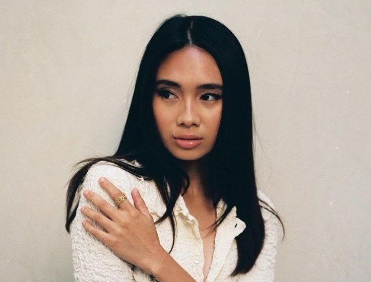 iPopBase's tweet photo. NIKI will headline Prambanan Jazz tonight. https://t.co/I5aHZV10nM
