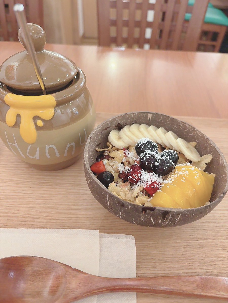 yuus_diary's tweet photo. だいぶ日にちが過ぎてしまった💦
まりりん生誕祭の日、
柳ヶ瀬でアサイー食べて向かった✨
髪はクリマで買ったSnowRabbitの
ヘヤゴムでした꒰˵• ﻌ •˵꒱💗
@SnowRabbit_00 https://t.co/uw7dveiZTz