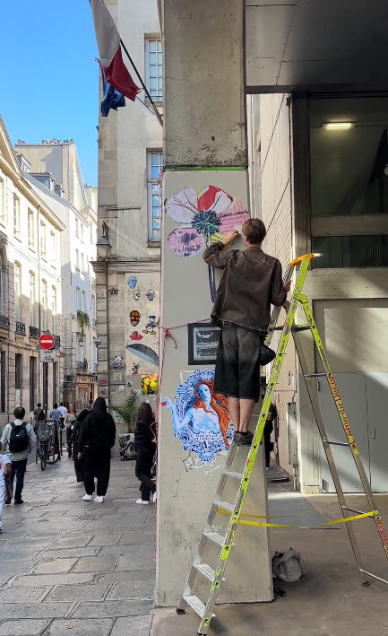 Hypervct's tweet photo. @Frag_Growth Art that brings the streets of Paris to life with stunning lighting, elevating the entire NFT space. Blockchain truly needs this real world essence instead of just pure digital design special thanx @jenyavyguzov https://t.co/n1iAocxlAB