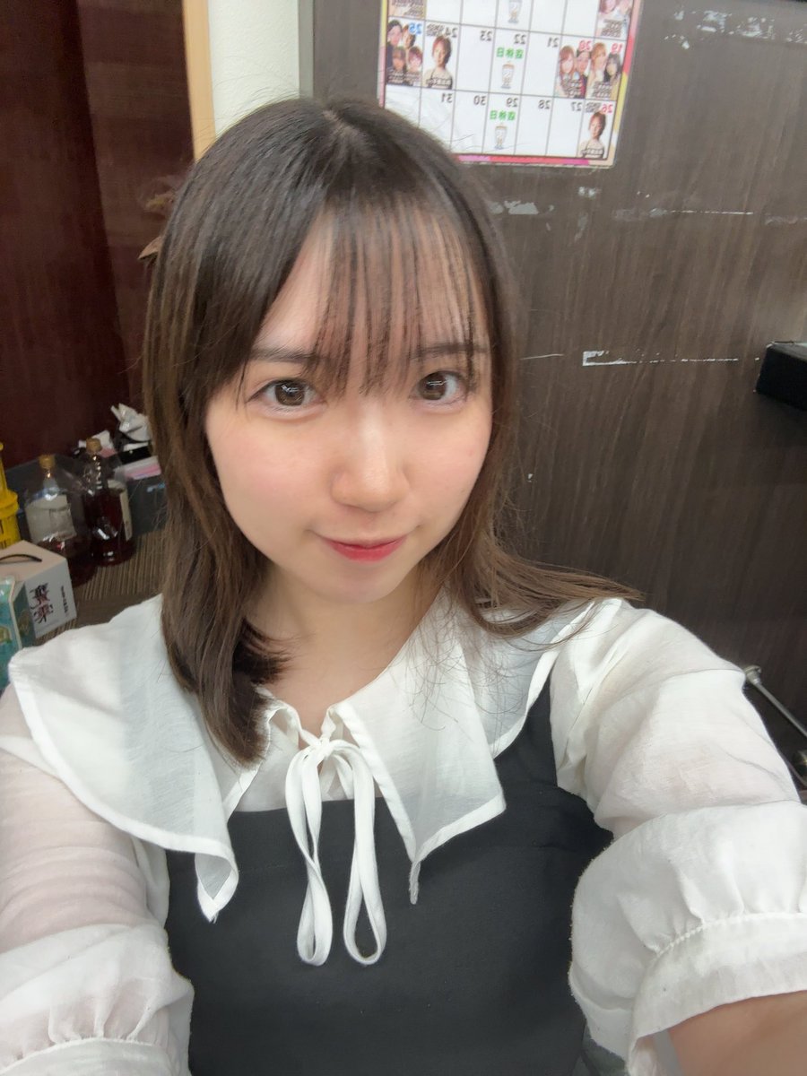nm__0916's tweet photo. フュージョンさん到着！！23時までいます！
雨降ってるけど待ってるよ〜✨明日のリーグ戦の喝入れに来て！！ https://t.co/WV7VzytbV3