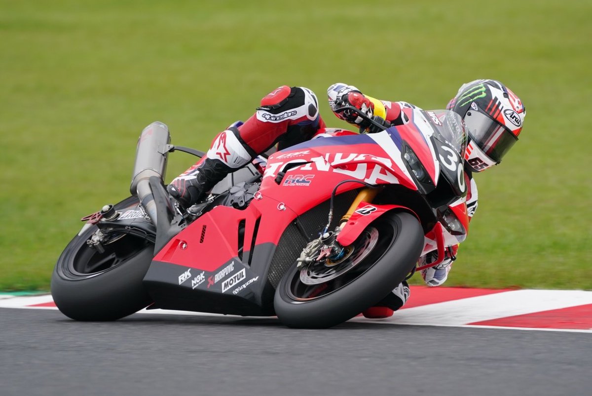 ボイプラ ホームレース スーレン スロン 鈴鹿8耐 TOP10トライアルは降雨の影響により中止となり、金曜日の公式