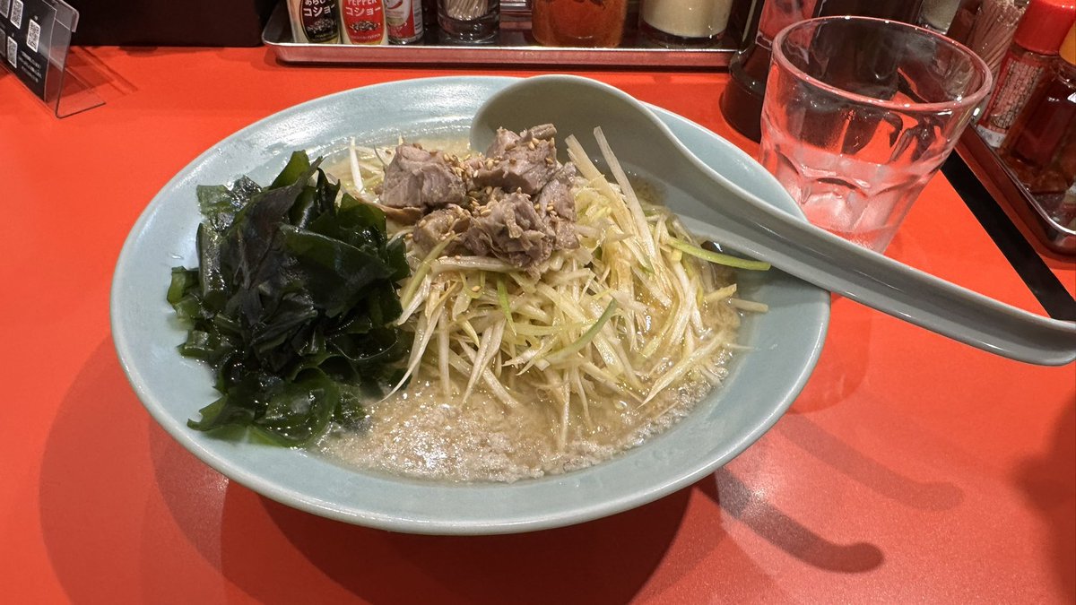 amatsuki_fixy's tweet photo. 某配信でうまそうやったラーメンショップがまさか家のド近所にあったとは。。。 https://t.co/IRJOQvmiTd