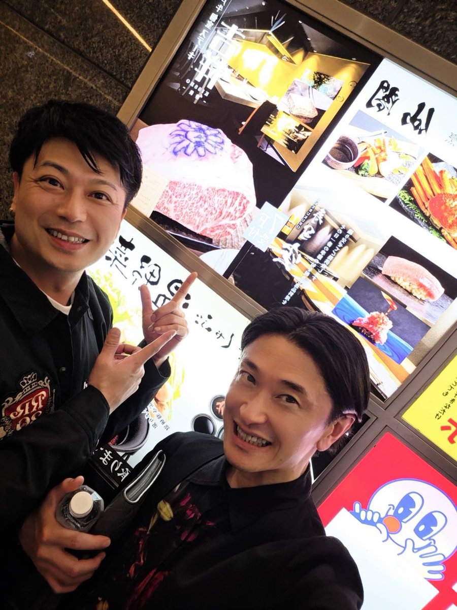 Tmitsunaga's tweet photo. 7月のライブたち！
7/5 久々に横浜にてセッション残り1席♪
7/12 オンライン！冒頭無料！
7/19 Avenue決起集会w/大野朋来
キャンセルがあり、あと数名入れます♪
この日限定のレアグッズ準備中！
あとはちょっと面白いこと思いついたので
後で朋来に相談します！
あ、これから彼のライブ観に行きます♪
楽しみ☺️☺️☺️

https://t.co/W83UBV3Sit
@Votomoki @utatopiano