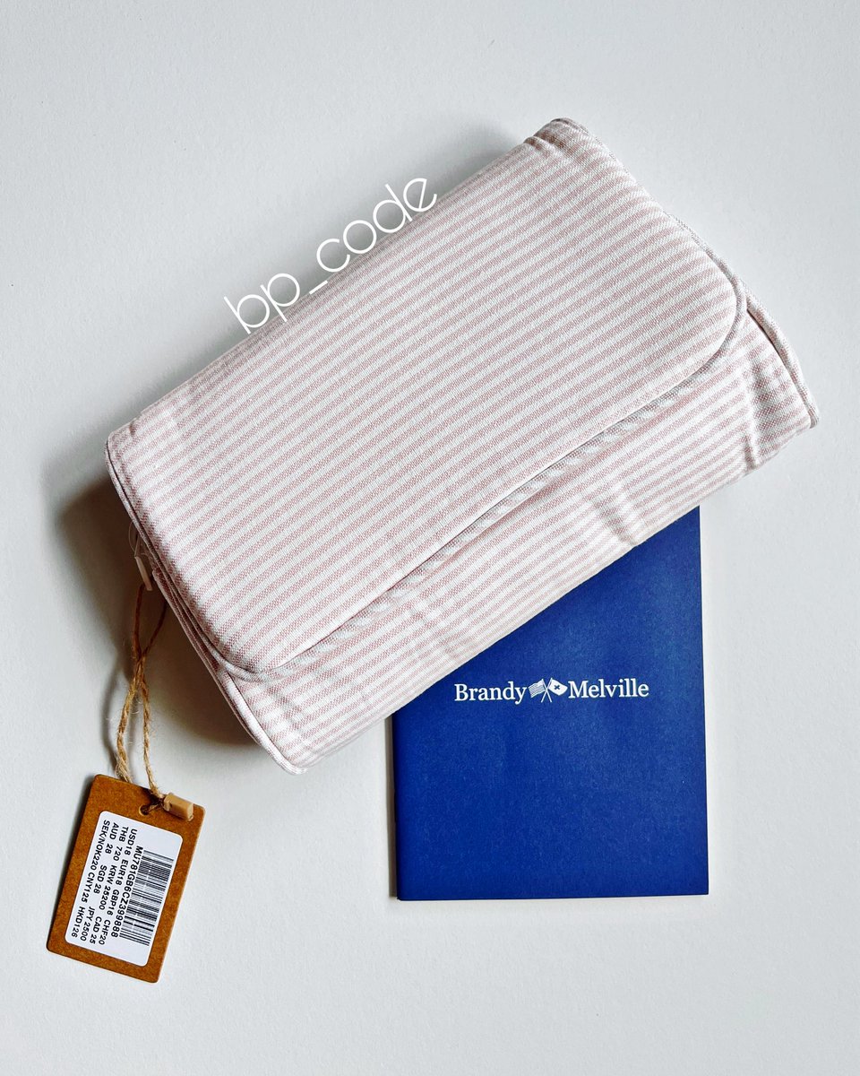 bp_codetw's tweet photo. Brandy Melville Stripe Makeup Bag มาถึงเราแล้วเมื่อวานค่ะ จัดส่งให้วันนี้ค่า 💄
#bpcode_up https://t.co/QHuAhGT0KN