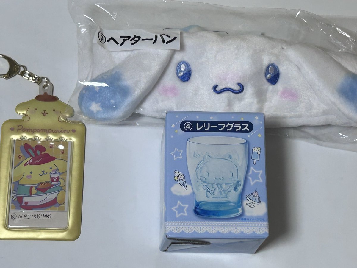 N91788740's tweet photo. 【交換】サンリオ シナモン/シナモロール 当たりくじ

譲 ） ぬいぐるみ レリーフグラス ヘアターバン

求 ） ヘッドホン

＊当方、複数出し可能◎

鹿児島手渡し、郵送
初回プロフ等 要確認 https://t.co/FZ31jgX7oR