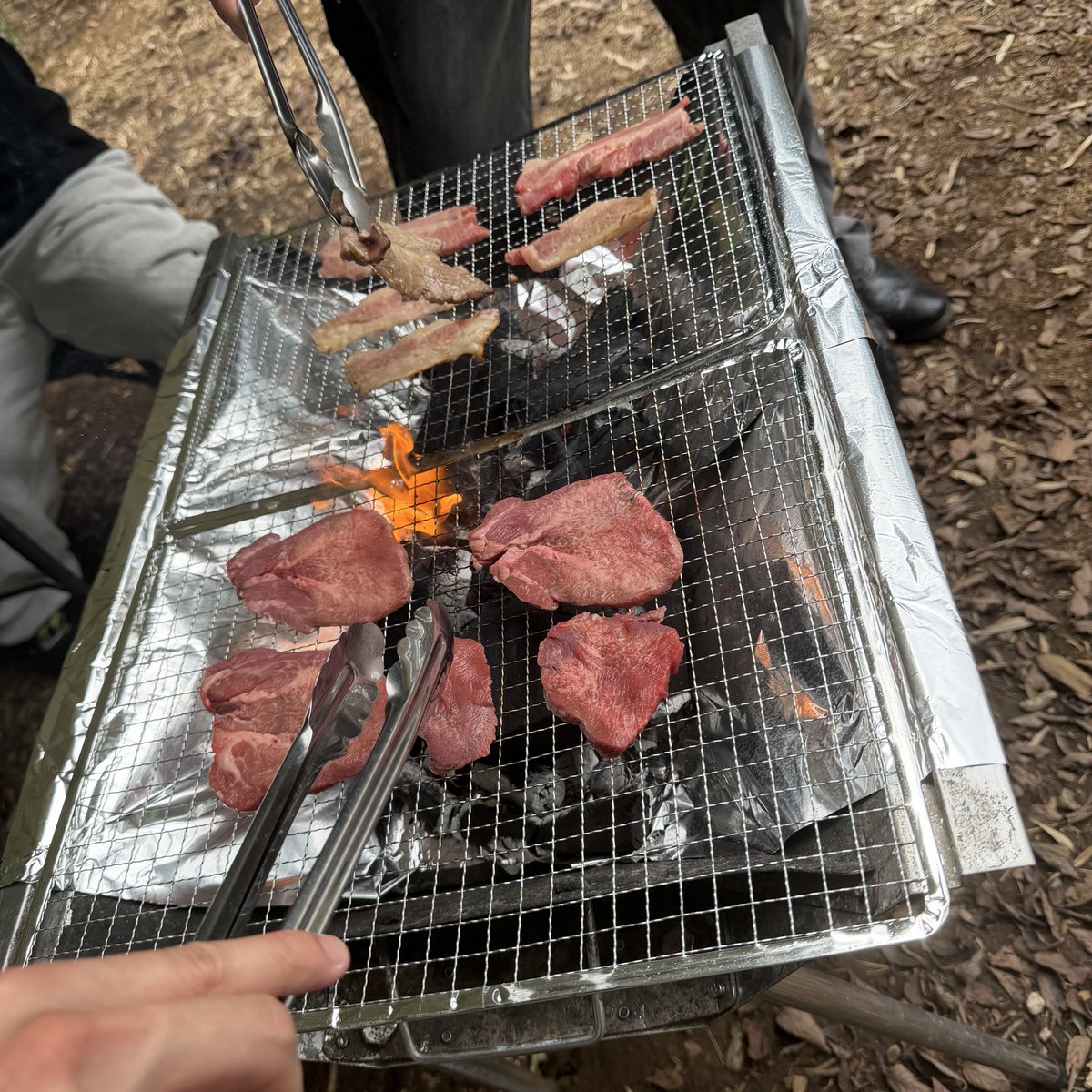 CORK569's tweet photo. 会社のBBQ
二次会カラオケ https://t.co/Bmff6JzJOf