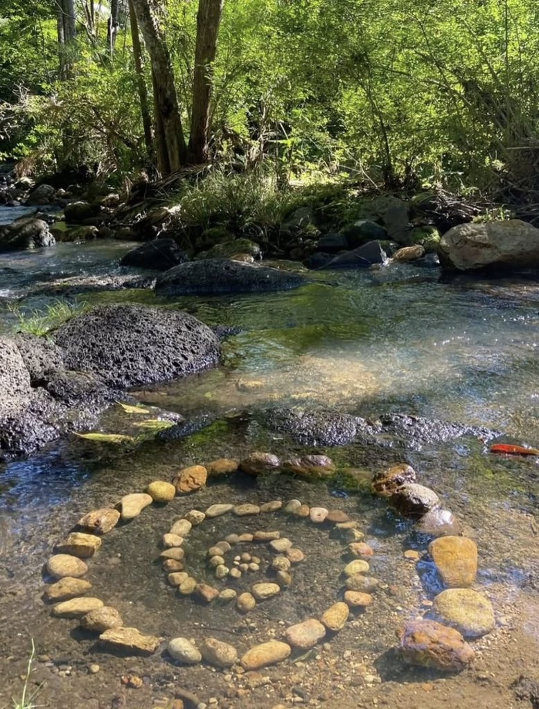 _Naturaee's tweet photo. Nature, connection, art, land art, lake, summer, stone circle https://t.co/SsKge2hD0W