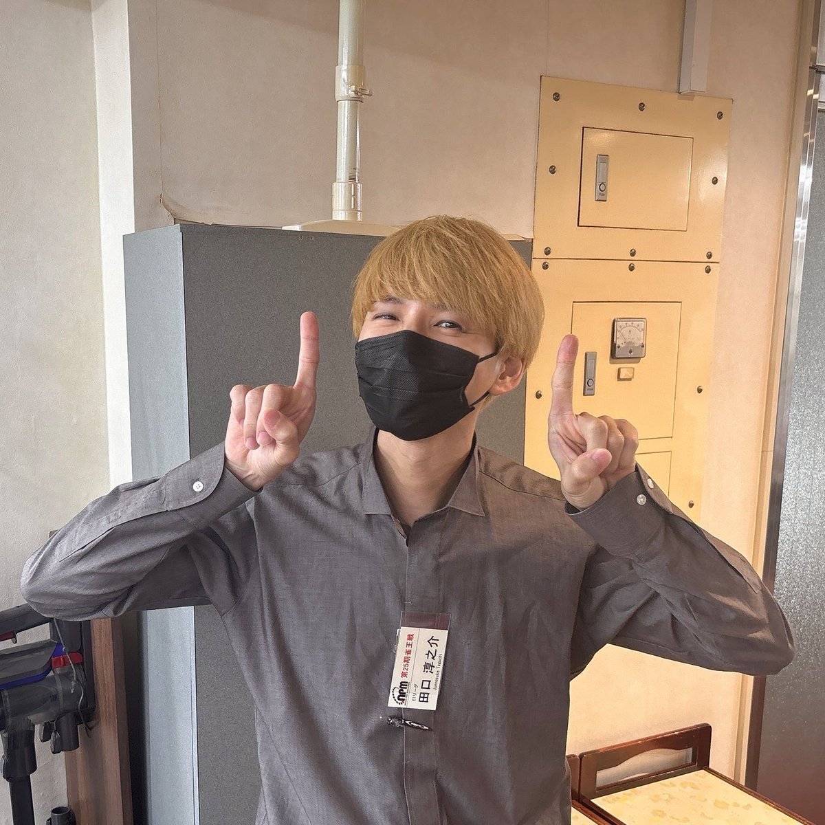 ClubNPM's tweet photo. 【第25期 #雀王戦前期E1リーグ】🚚最終節

全卓2回戦の対局が終了しました。

👑トップ者は以下のとおりです。
＝＝＝＝＝＝＝
#津田龍吾
#田口淳之介（連勝）
#牧秀和
#たきりょう
#宮脇未宙
#増村一也（連勝）
＝＝＝＝＝＝＝

＼リアルタイムで成績が表示／
　＼されるようになりました／

▼確認はコチラ▼
E1リーグ
✅https://t.co/cHqVNLQATe

※表示されない場合は数分待ってから再度ご確認ください。

#日本プロ麻雀協会