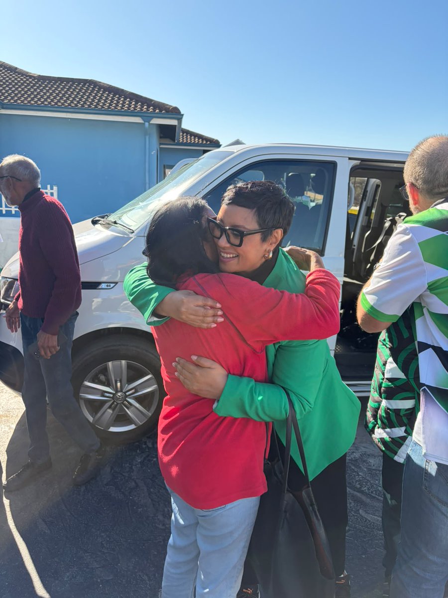 ActionSA_KZN's tweet photo. Out in the community, listening and connecting π ActionSA's @DereleenJ taking time to greet and engage with a resident. This is what being present for our communities looks like. #ActionSA #CommunityFirst #OnTheGround https://t.co/klVzaNuUGp
