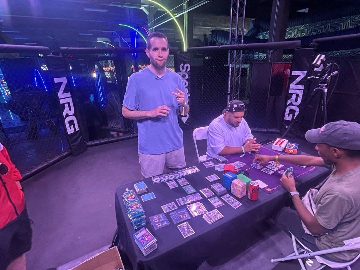 The_Egman's tweet photo. Fun Event and happy @TheMightyMic and @AFoamsmith were able to pull a manga!

Happy to see so many One Piece Card Game Creators involved. Also had some good talks with @TeamAPS and taught @ruxin34 some One Piece as well!

Shout outs to @NRGgg for hosting the event/hope there are more to come!